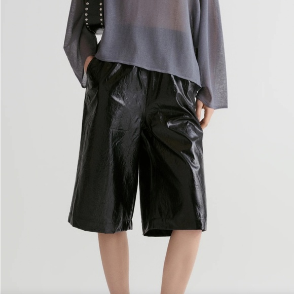 35. FRONT ROW SHOP Soho Patent Shorts in Acetate-Black $179 NWT Medium - Picture 5 of 5